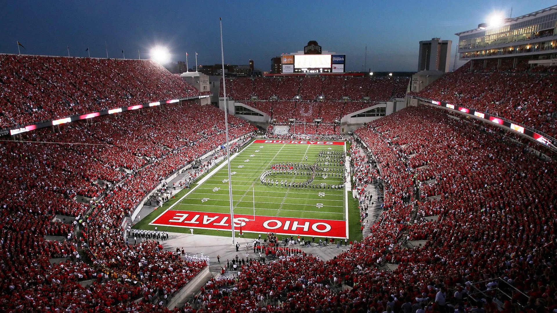 开云体育官方网站-绝杀之夜的冰与火，德罗赞惊艳四座，湖人雷霆鏖战成诗